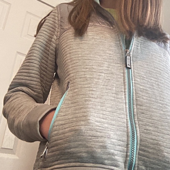 Gerry Gray Blue Hooded Jacket w/ zip up pockets thumb holes - Picture 5 of 6